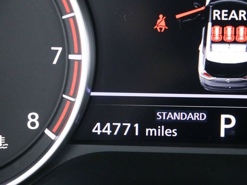 Used 2023 Nissan Rogue SV FWD image 16