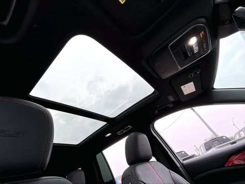 Used 2024 Chevrolet Traverse RS image 13