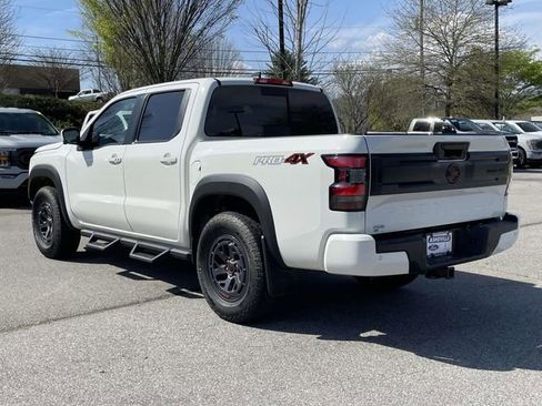 Used 2025 Nissan Frontier PRO-4X w/ Pro Convenience Package AWD/4WD image 3