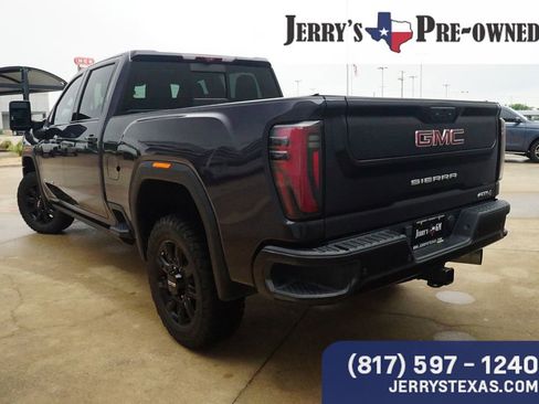 Used 2024 GMC Sierra 2500 AT4 w/ AT4 Premium Plus Package image 2