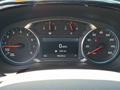 Used 2023 Chevrolet Traverse LT AWD/4WD image 21