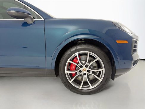 New 2025 Porsche Cayenne S image 25