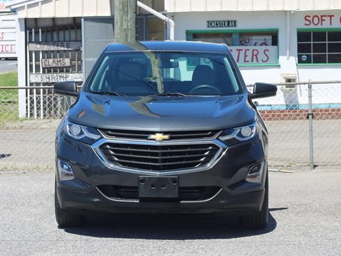 Used 2018 Chevrolet Equinox LS AWD/4WD image 2