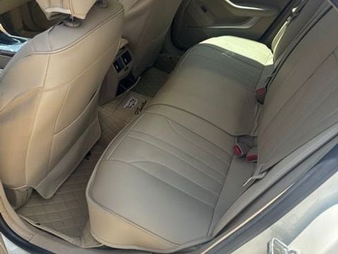 Used 2011 Cadillac CTS Luxury RWD image 9