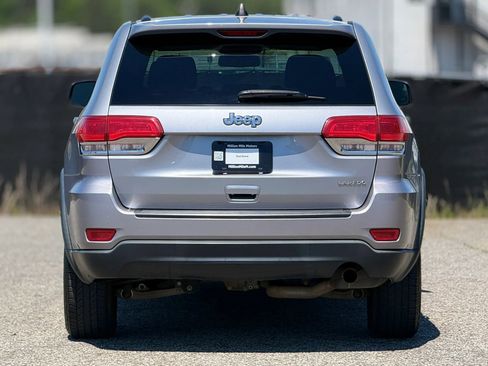 Used 2016 Jeep Grand Cherokee Laredo image 3