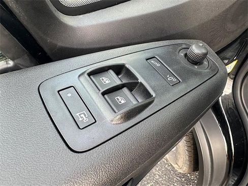 New 2025 RAM ProMaster 3500 w/ Crew Van Package image 15