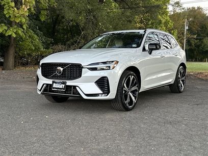 New 2025 Volvo XC60 B5 Ultra w/ Protection Package Premier