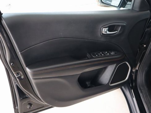 Used 2019 Jeep Compass Limited image 17