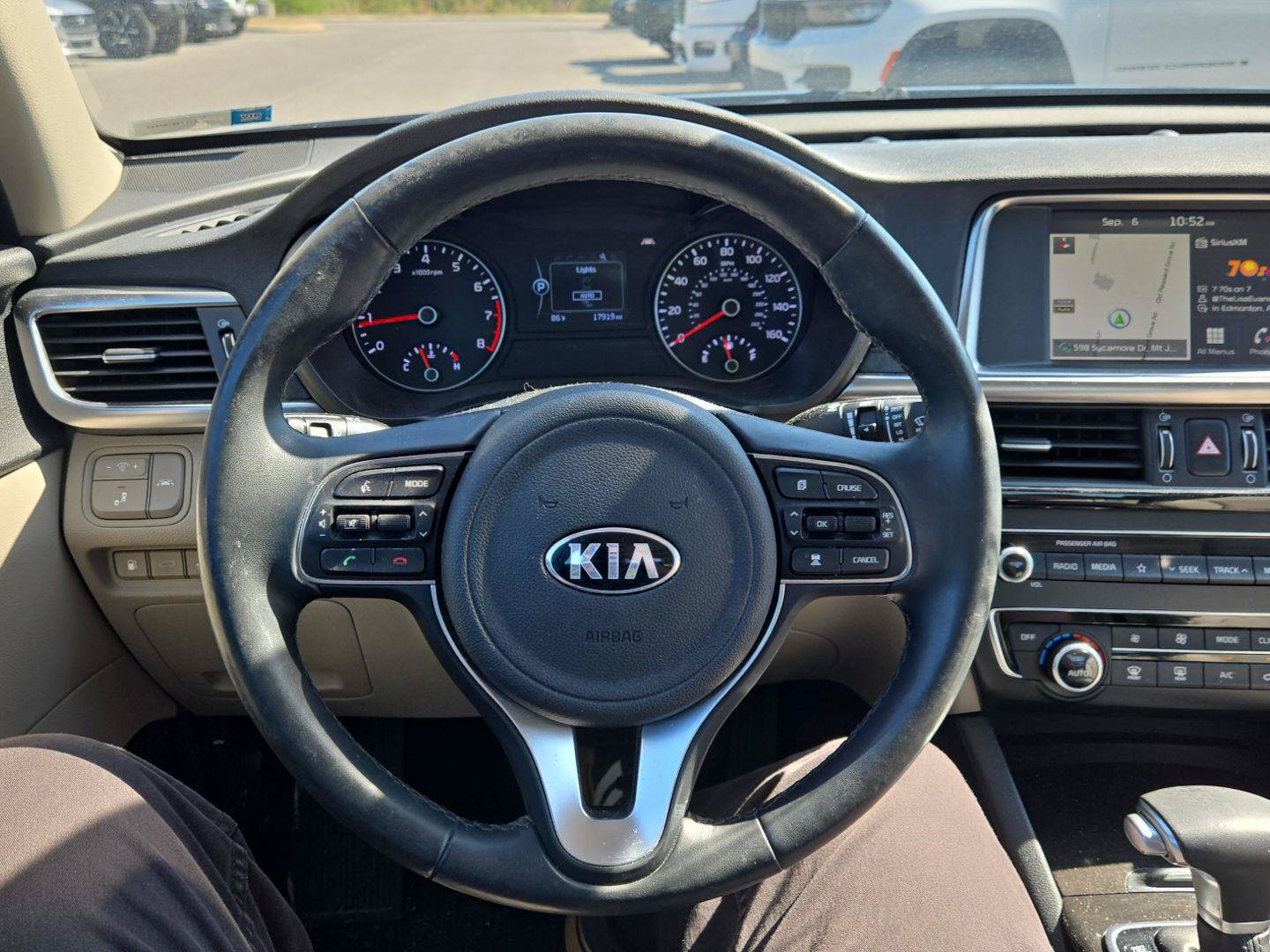Used 2018 Kia Optima EX w/ Technology Package FWD image 17