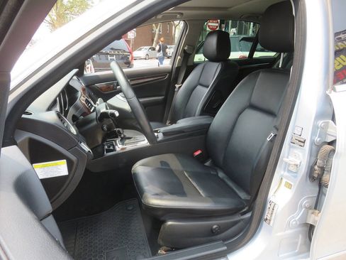 Used 2013 Mercedes-Benz C 300 4MATIC Sedan image 10