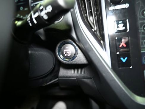 Certified 2025 Subaru Forester Limited image 37