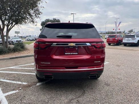 Used 2023 Chevrolet Traverse Premier image 32