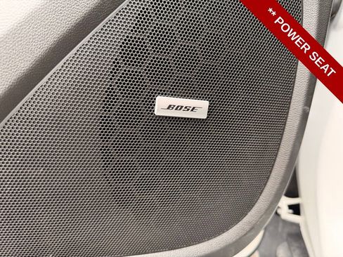 Used 2022 Chevrolet Traverse RS image 20