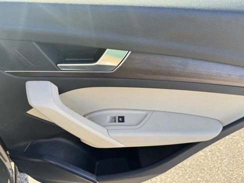 Used 2023 Audi Q5 2.0T Premium w/ Convenience Package image 31