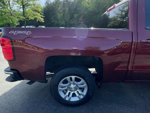 Used 2017 Chevrolet Silverado 1500 LT w/ All Star Edition AWD/4WD image 9