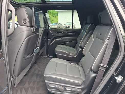 Used 2023 Cadillac Escalade Sport AWD/4WD image 10