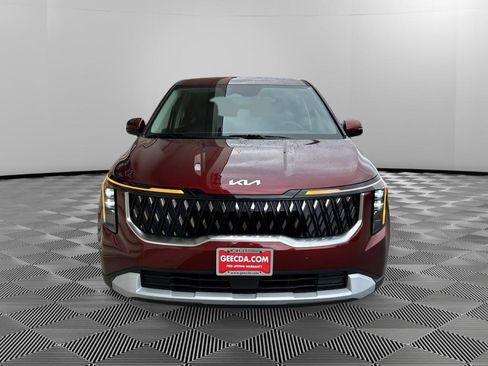 New 2026 Kia Carnival FWD image 2