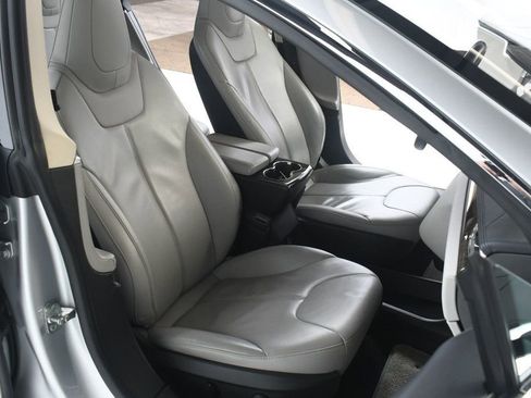 Used 2013 Tesla Model S image 31