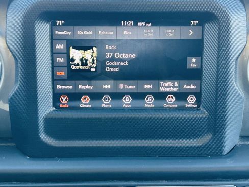 Used 2019 Jeep Wrangler Unlimited Sahara image 15