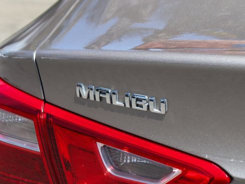 Used 2023 Chevrolet Malibu LT w/ Driver Confidence Package FWD image 44