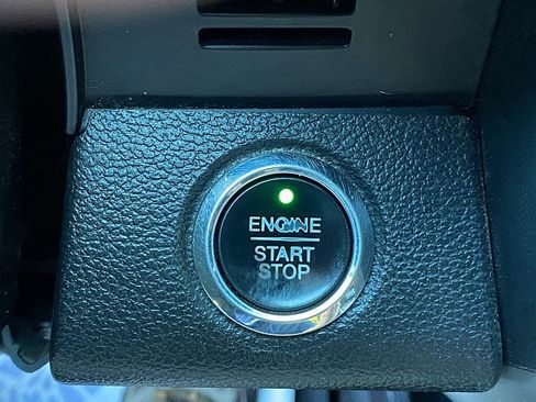 Used 2016 Ford F150 Lariat w/ Equipment Group 502A Luxury AWD/4WD image 53