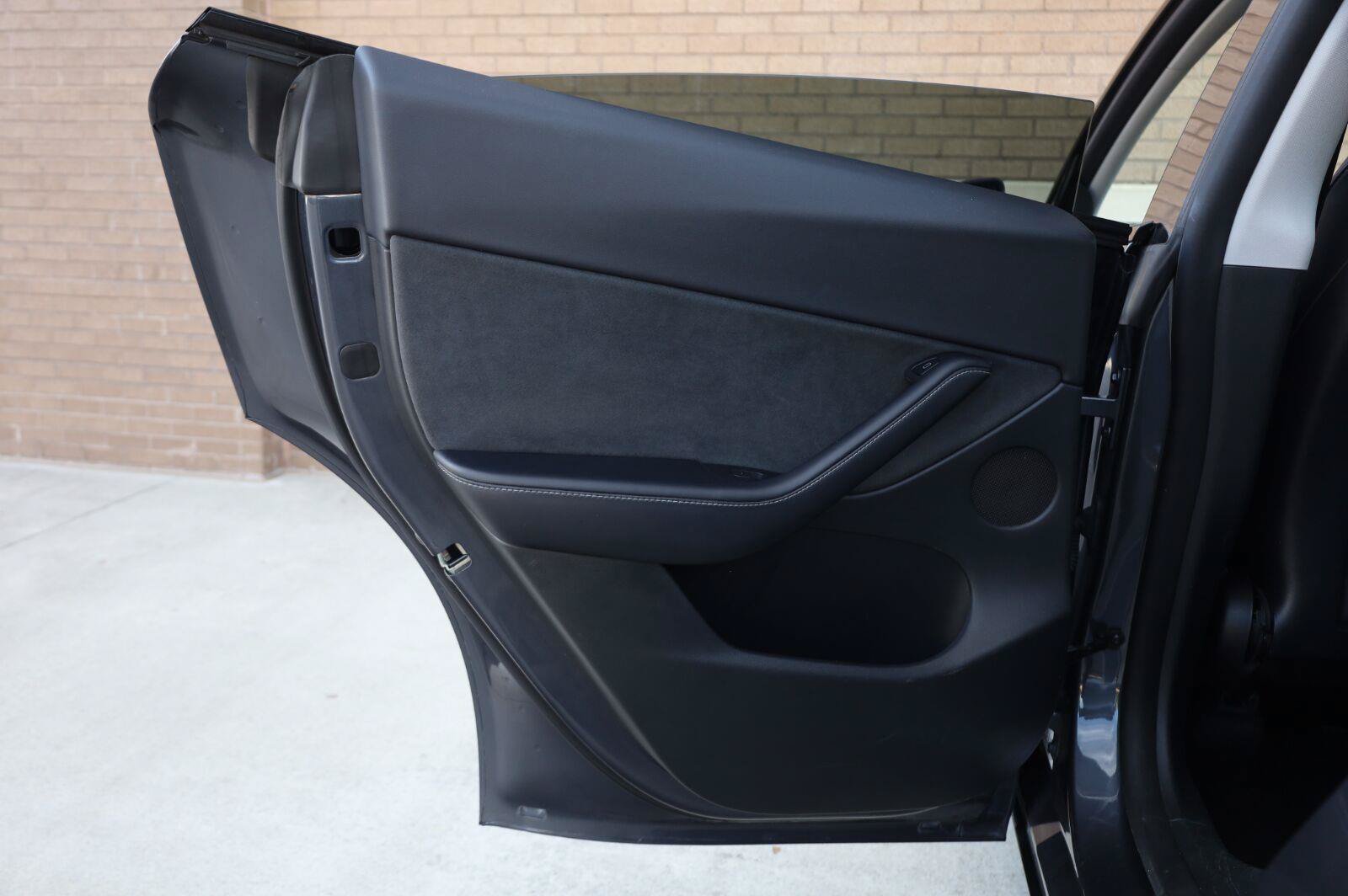 Used 2022 Tesla Model Y Long Range AWD/4WD image 20