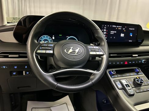 Used 2023 Hyundai Palisade SEL w/ Premium Package AWD/4WD image 13