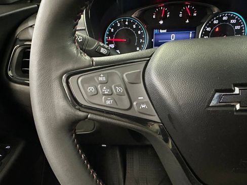 Certified 2022 Chevrolet Equinox RS w/ LPO, Floor Liner Package image 8