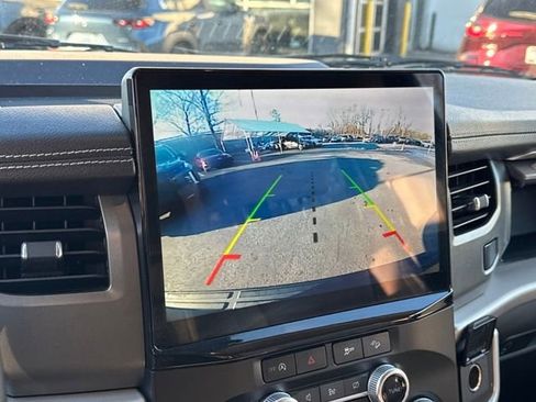 Used 2024 Ford Expedition Max XLT image 20