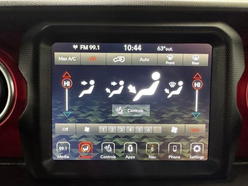 Used 2021 Jeep Wrangler Unlimited Rubicon w/ Uconnect 4C Nav & Sound Group AWD/4WD image 34