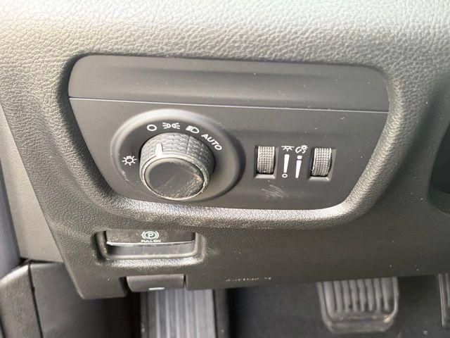 New 2026 Jeep Grand Cherokee Altitude AWD/4WD image 27