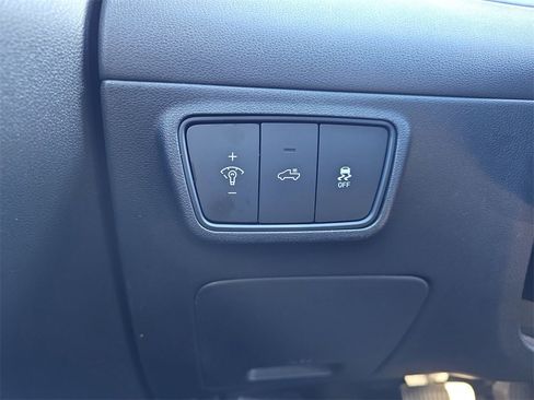 Used 2022 Hyundai Santa Cruz SEL Premium image 26