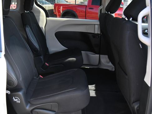 Used 2023 Chrysler Voyager LX FWD image 44