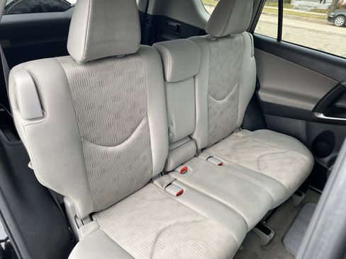 Used 2012 Toyota RAV4 4WD image 20