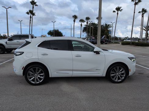 Used 2022 Buick Envision Avenir w/ Technology Package II AWD/4WD image 3