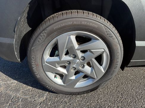 Used 2026 Hyundai Kona SE FWD image 27