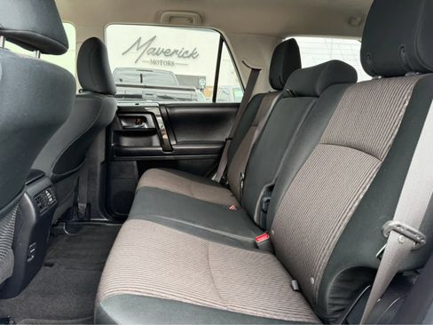 Used 2019 Toyota 4Runner TRD Off-Road AWD/4WD image 13