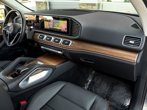 Used 2025 Mercedes-Benz GLE 350 4MATIC image 30