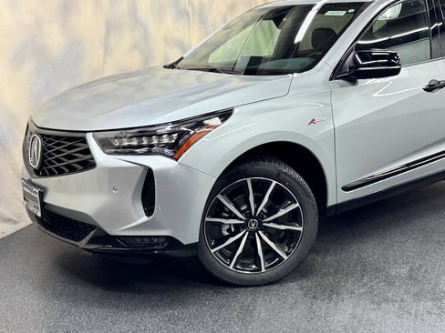Used 2025 Acura RDX A-Spec image 2