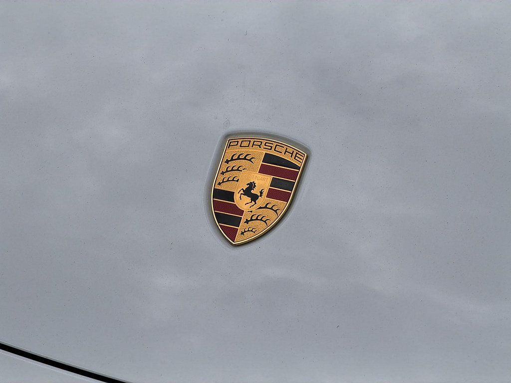 Used 2023 Porsche Taycan RWD image 31