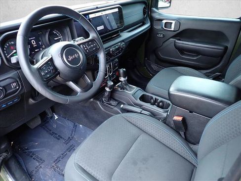 Used 2024 Jeep Wrangler Unlimited Rubicon 4xe w/ Safety Group AWD/4WD image 11