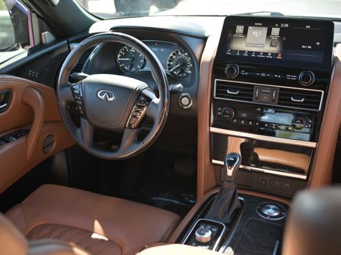 Used 2023 INFINITI QX80 Sensory w/ Cargo Package image 8