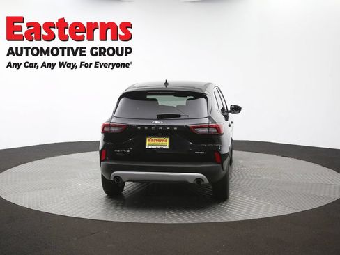 Used 2023 Ford Escape Active AWD/4WD image 37