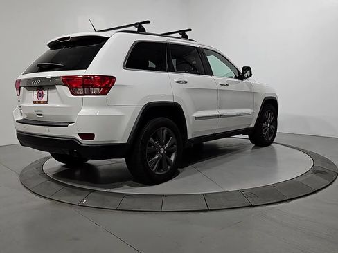 Used 2013 Jeep Grand Cherokee Laredo AWD/4WD image 5