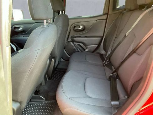 Used 2022 Jeep Renegade Sport image 13