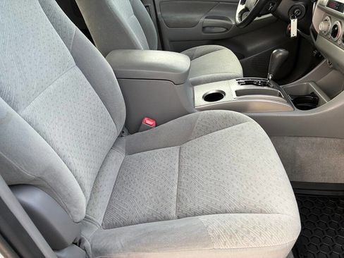 Used 2006 Toyota Tacoma PreRunner image 27