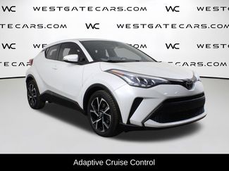 Used 2021 Toyota C-HR XLE video 2