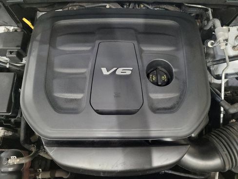 Used 2017 Jeep Grand Cherokee Limited AWD/4WD image 30