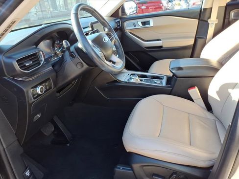 Certified 2023 Ford Explorer Limited w/ Equipment Group 301A image 10
