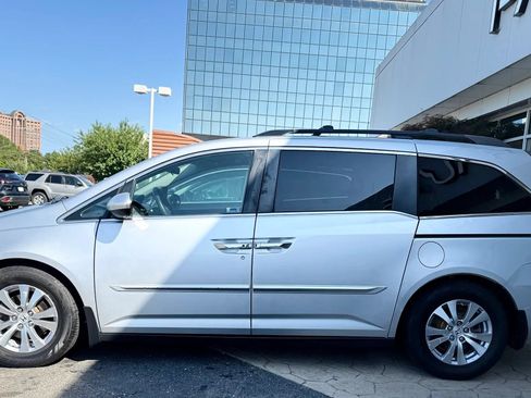 Used 2015 Honda Odyssey EX image 4